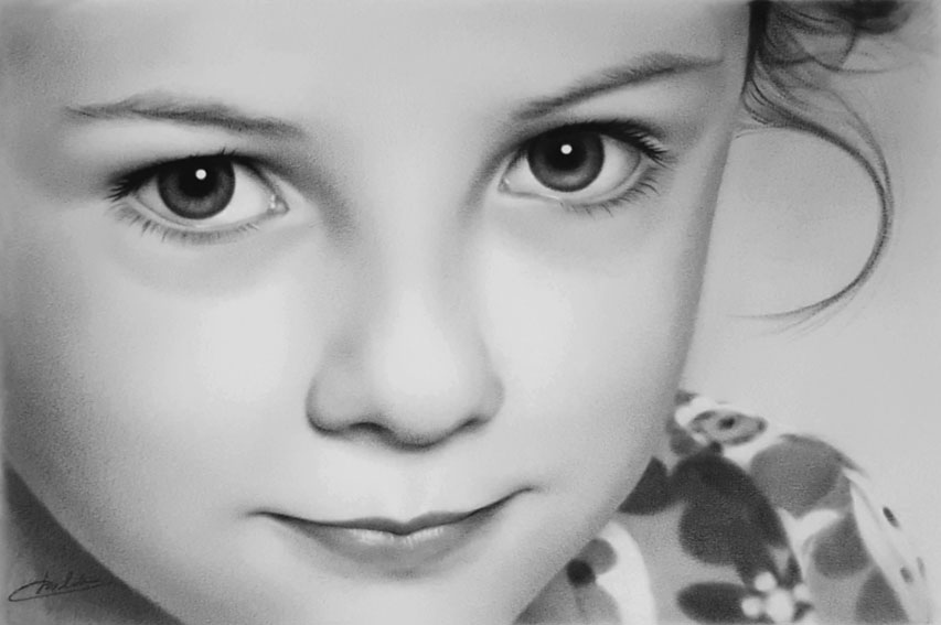 Portrait d'après une photo d'une petite fille. Son visage remplie tout le portrait.